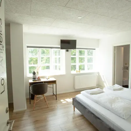 Hotelcity Hotel 4*